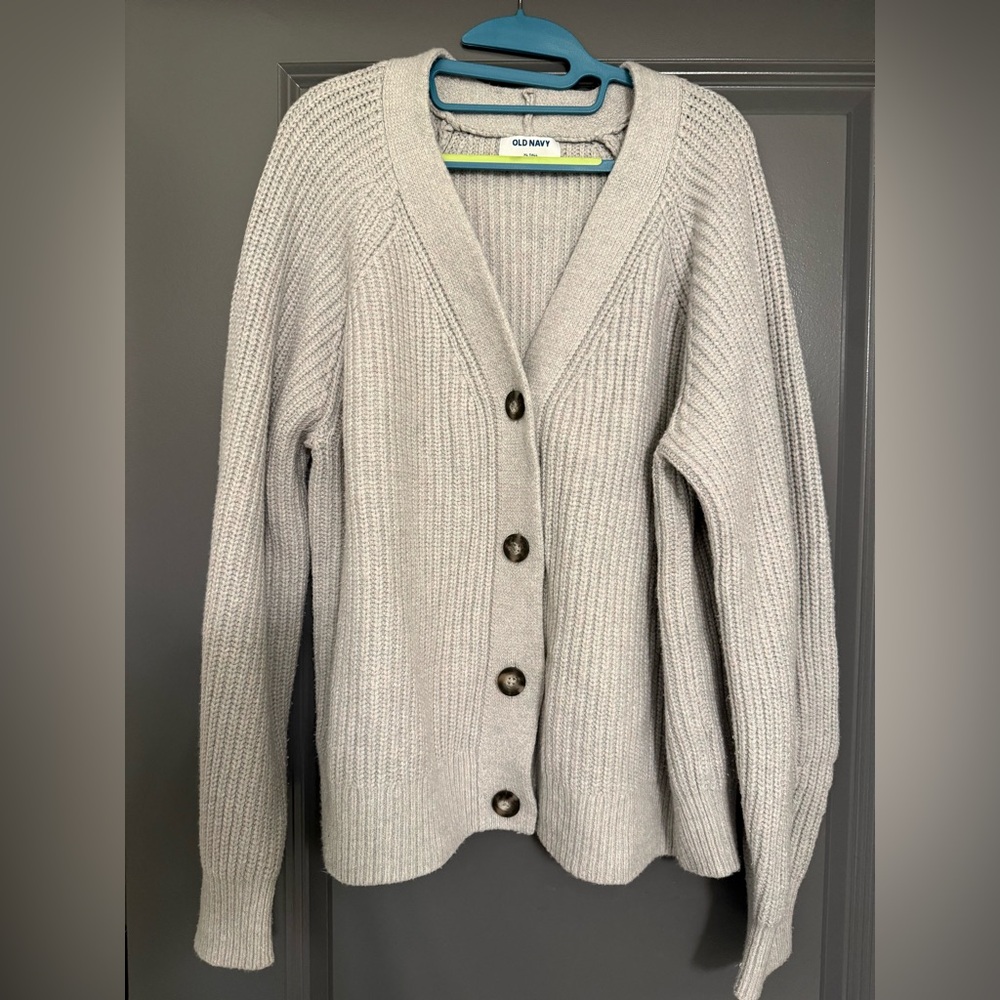 Old Navy Grey Ribbed Button Front Cardigan - Picture 3 of 5